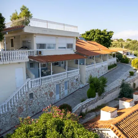 Pansion L'antic Koróni