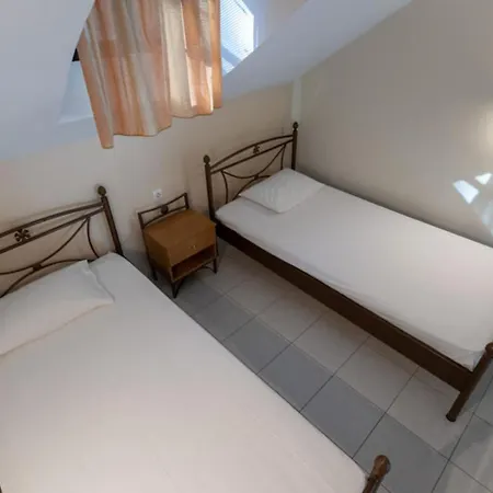 Pansion L'antic Koróni