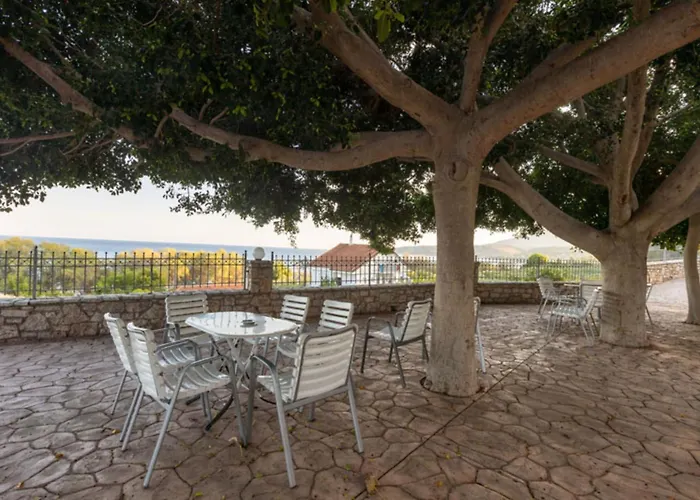 Pansion L'antic Casa de hóspedes 3*