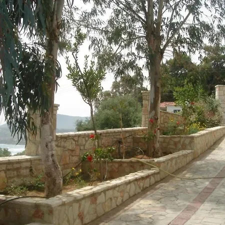 Pansion L'antic Πανσιόν