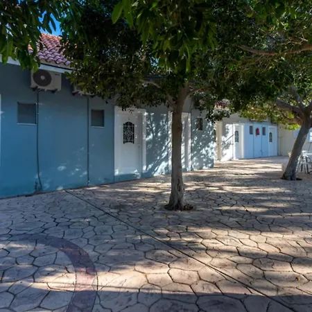 Pansion L'antic 3* Koróni