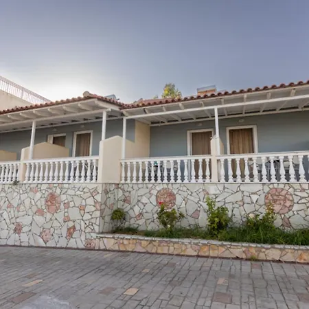 Pansion L'antic 3* Koróni