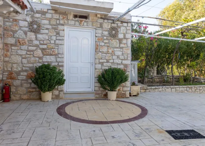 בית הארחה Pansion L'antic 3*