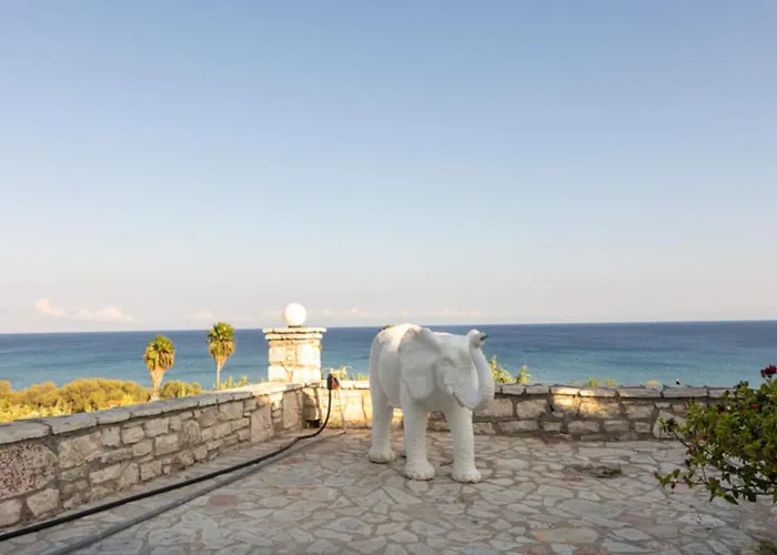 Pansion L'antic בית הארחה Koróni