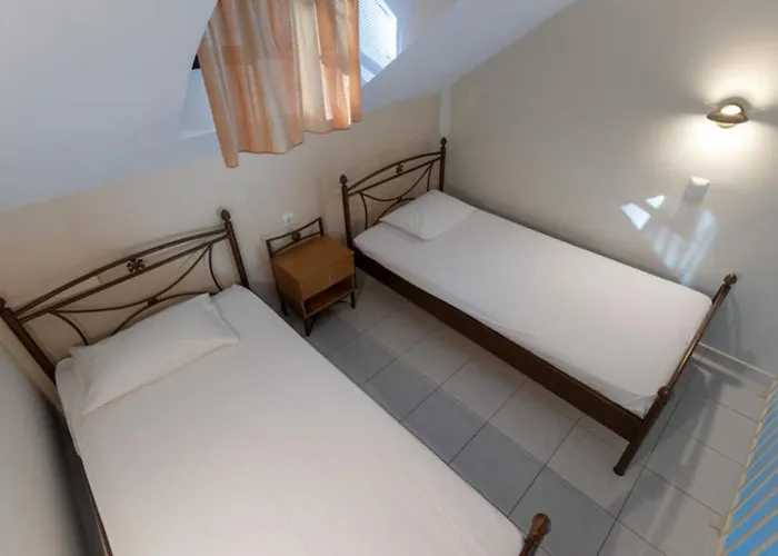 Pansion L'antic Koróni