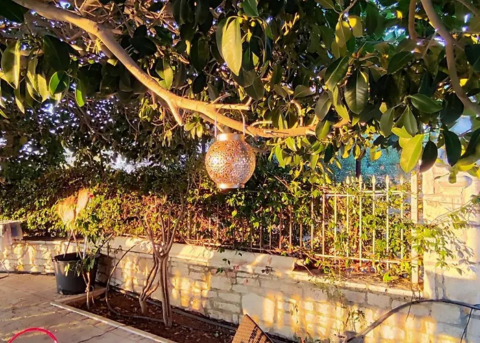 Pansion L'antic בית הארחה